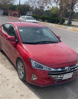 هیوندای ئەلەنترا